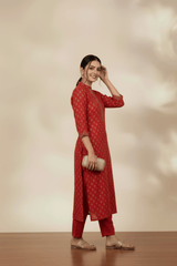 Elegant Red Printed Straight Kurta Set
